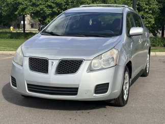 Used 2010 Pontiac Vibe AWD w/ Preferred Package image 1