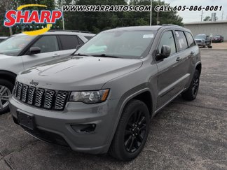 Used 2019 Jeep Grand Cherokee Altitude image 1