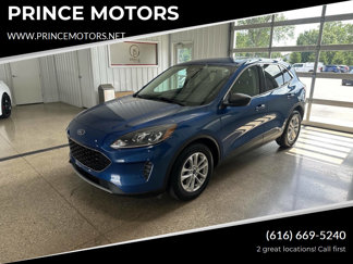 Used 2022 Ford Escape SE image 1