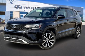 Used 2024 Volkswagen Taos SE image 1