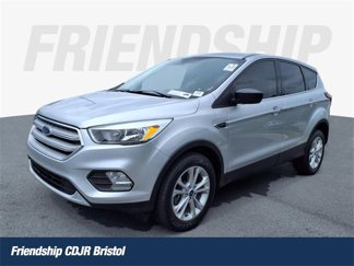 Used 2019 Ford Escape SE image 1