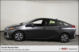 Used 2018 Toyota Prius Prime Premium image 1