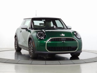 Used 2025 MINI Cooper 2-Door Hardtop image 1