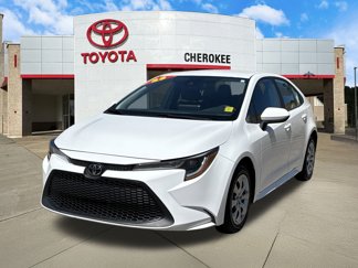Used 2022 Toyota Corolla LE image 1