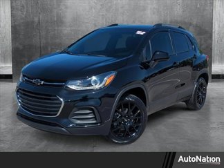 Used 2022 Chevrolet Trax LT w/ Midnight Edition image 1