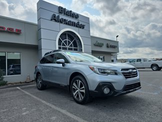 Used 2018 Subaru Outback 2.5i Limited w/ Popular Package #2 image 1