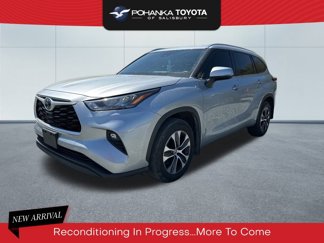 Used 2020 Toyota Highlander XLE image 1