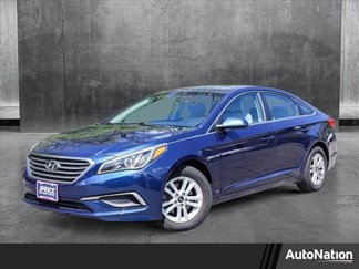 Used 2016 Hyundai Sonata SE image 1