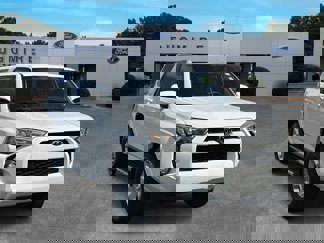 Used 2016 Toyota 4Runner SR5 image 1