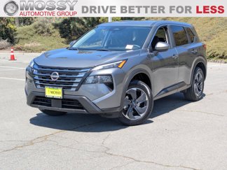 Used 2024 Nissan Rogue SV image 1