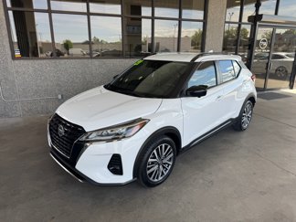 Used 2021 Nissan Kicks SR image 1