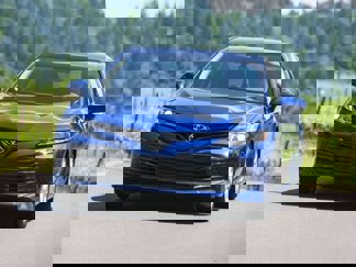 Used 2018 Toyota Camry image 1
