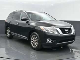Used 2016 Nissan Pathfinder SL image 1