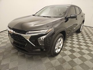 New 2025 Chevrolet Trax LS w/ LS Convenience Package image 1