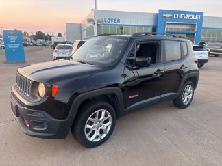 Used 2017 Jeep Renegade Latitude w/ Cold Weather Group image 1
