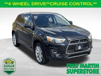 Used 2015 Mitsubishi Outlander Sport ES image 1