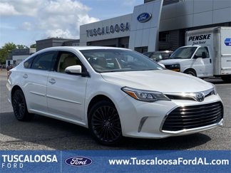 Used 2018 Toyota Avalon Touring image 1