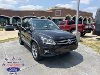 Used 2017 Volkswagen Tiguan Sport image 1