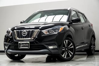 Used 2019 Nissan Kicks SR image 1