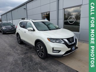 Used 2017 Nissan Rogue SL w/ SL Premium Package image 1
