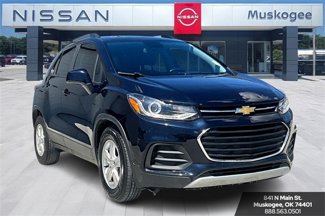 Used 2022 Chevrolet Trax LT w/ LT Convenience Package image 1