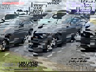 Used 2022 Ford Mustang Coupe image 1