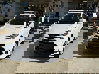 Used 2019 Toyota Corolla LE image 1