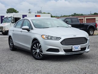 Used 2014 Ford Fusion S image 1