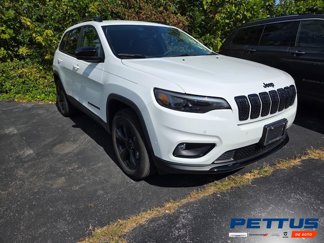 Used 2023 Jeep Cherokee Altitude Lux image 1