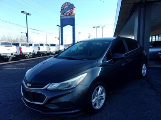 Used 2018 Chevrolet Cruze LT w/ Convenience Package image 1