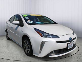 Used 2022 Toyota Prius LE image 1