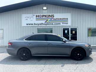 Used 2022 Volkswagen Passat 2.0T SE image 1