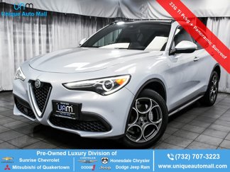 Used 2022 Alfa Romeo Stelvio Ti image 1