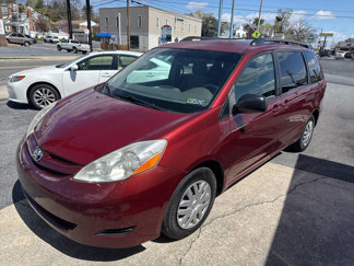 Used 2008 Toyota Sienna LE image 1