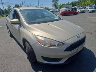 Used 2017 Ford Focus SE image 1