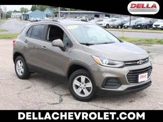Used 2021 Chevrolet Trax LT w/ LT Convenience Package image 1
