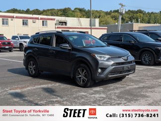 Used 2018 Toyota RAV4 XLE image 1
