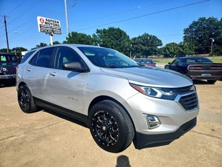 Used 2020 Chevrolet Equinox LS w/ LS Convenience Package image 1