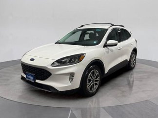Certified 2022 Ford Escape SEL w/ Class II Trailer Tow Package image 1