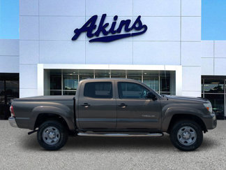 Used 2014 Toyota Tacoma PreRunner image 1