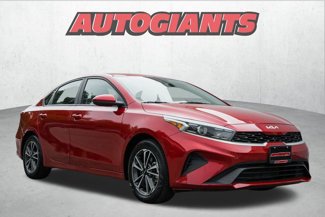 Used 2022 Kia Forte LXS image 1