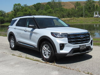 New 2025 Ford Explorer Active image 1