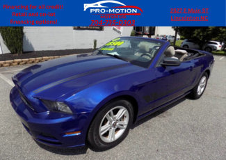 Used 2014 Ford Mustang Convertible image 1