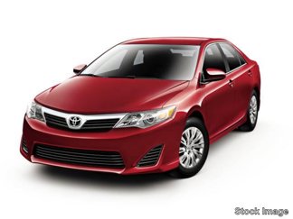 Used 2014 Toyota Camry L image 1