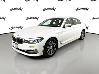 Used 2020 BMW 530e xDrive w/ Premium Package image 1