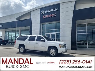 Used 2011 Chevrolet Suburban LT image 1