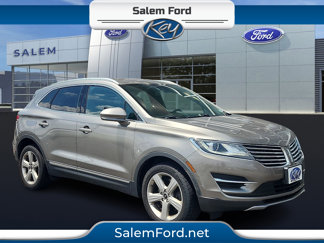 Used 2017 Lincoln MKC Premiere image 1