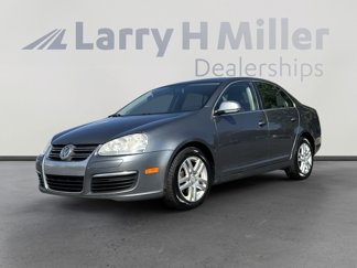 Used 2010 Volkswagen Jetta TDI image 1