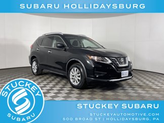 Used 2018 Nissan Rogue SV image 1