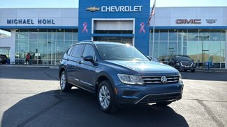Used 2020 Volkswagen Tiguan S image 1